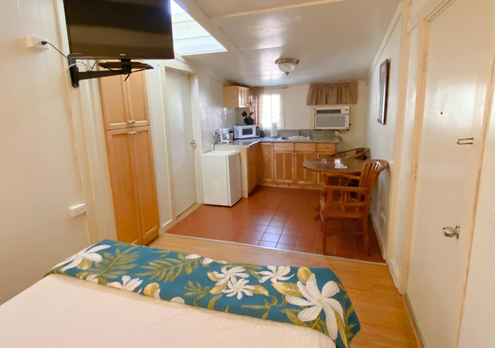 Kauai Palms Hotel Lihue Room photo