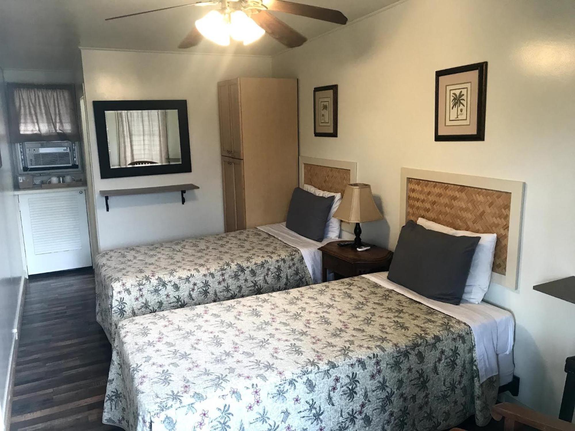 Kauai Palms Hotel Lihue Room photo