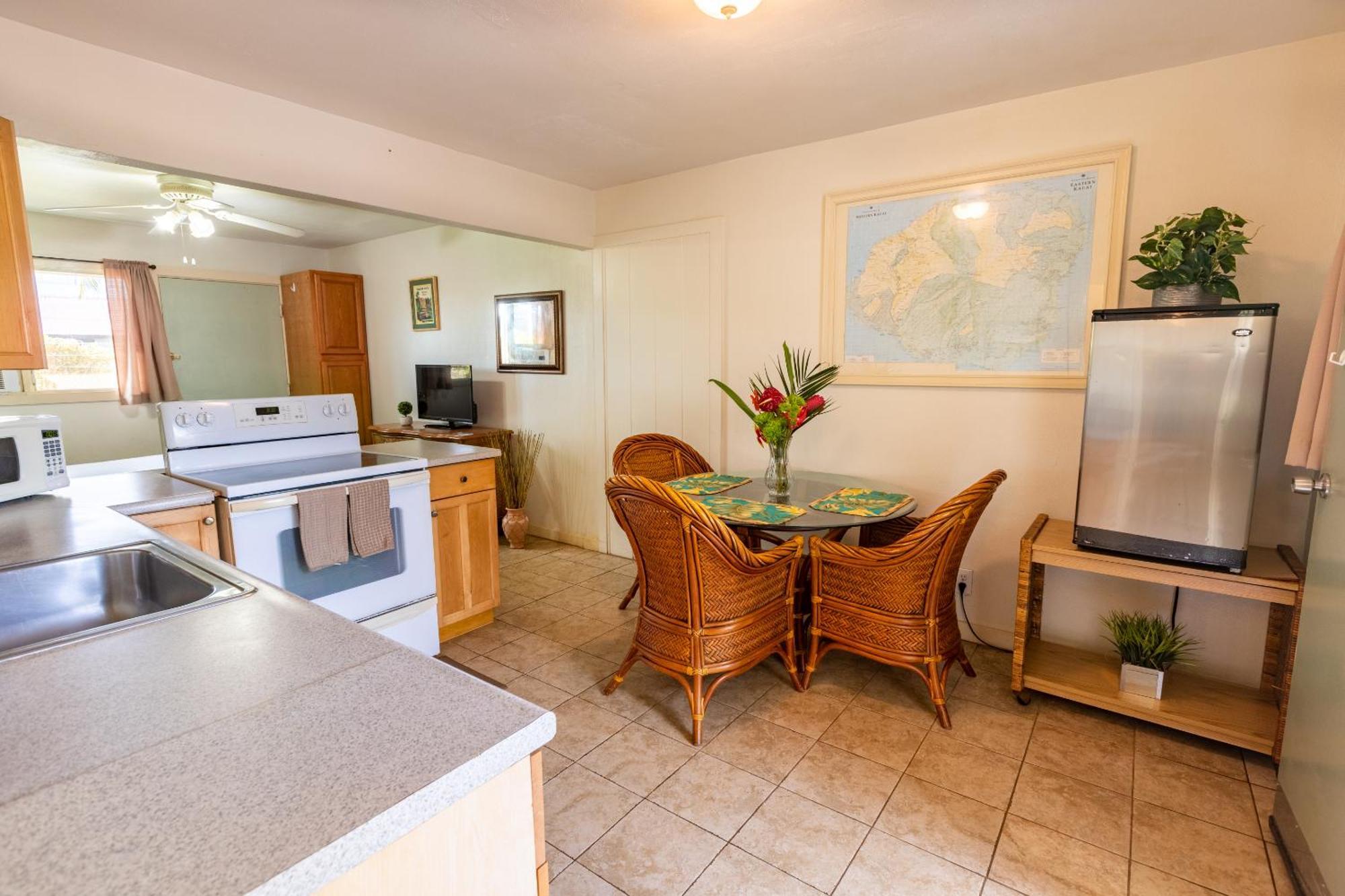 Kauai Palms Hotel Lihue Room photo