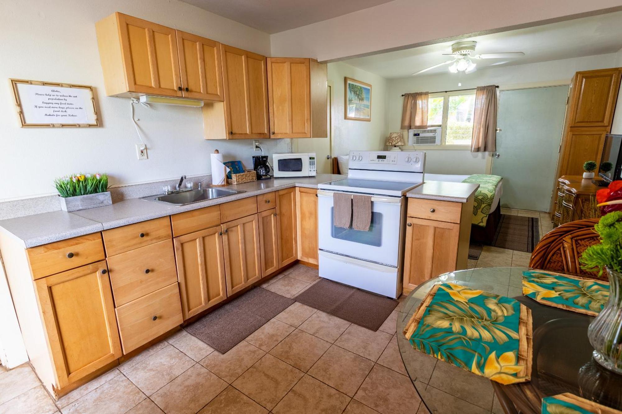 Kauai Palms Hotel Lihue Room photo
