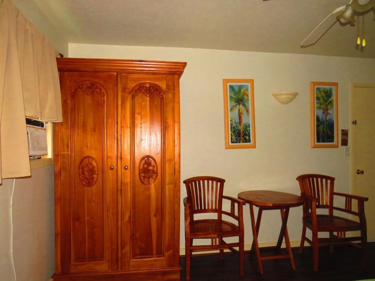 Kauai Palms Hotel Lihue Room photo